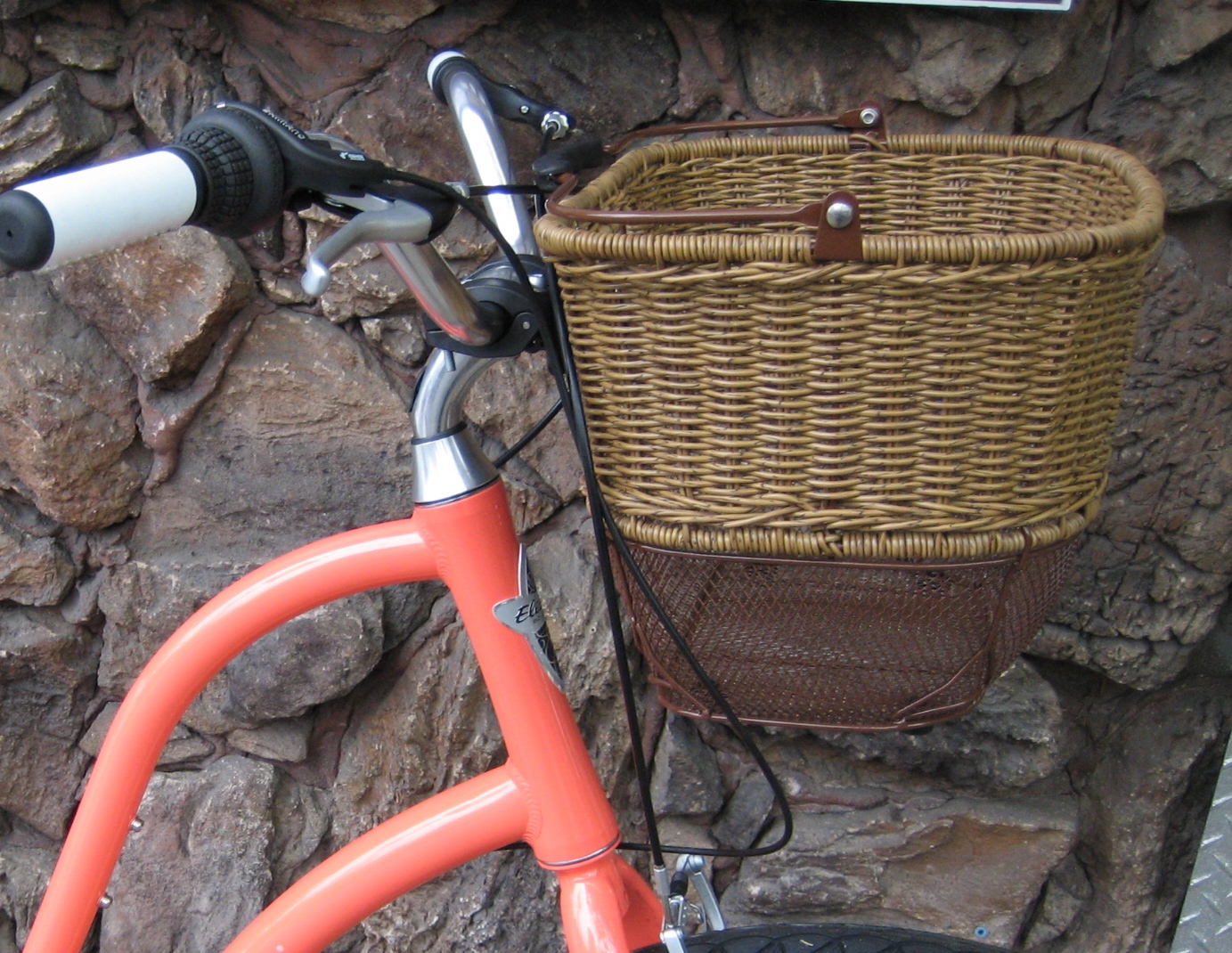 townie bike basket